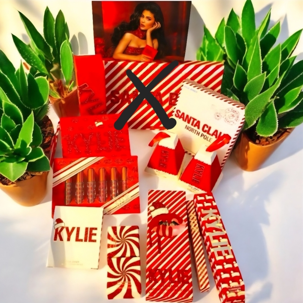 NIB Kylie Cosmetics Christmas Collection!!!